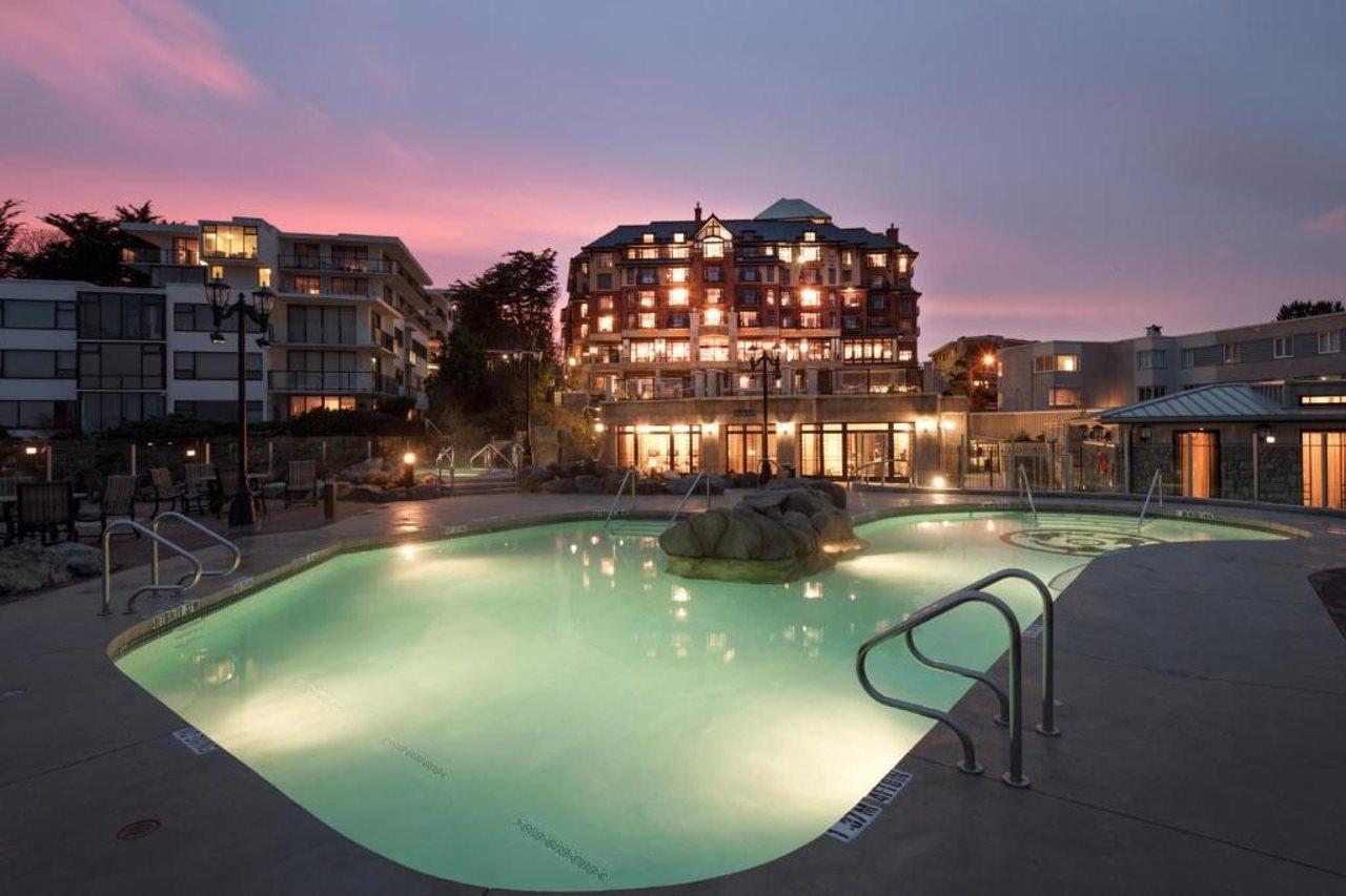 Oak Bay Beach Hotel (Adults Only) Victoria Esterno foto